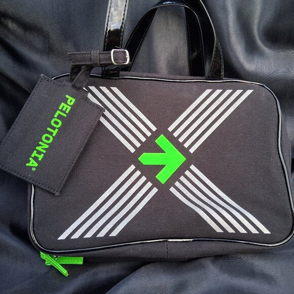 Pelotonia Bags Pelotonia Personal Traveling Toiletry Bag. Color: Black/Green - Picture 1 of 6
